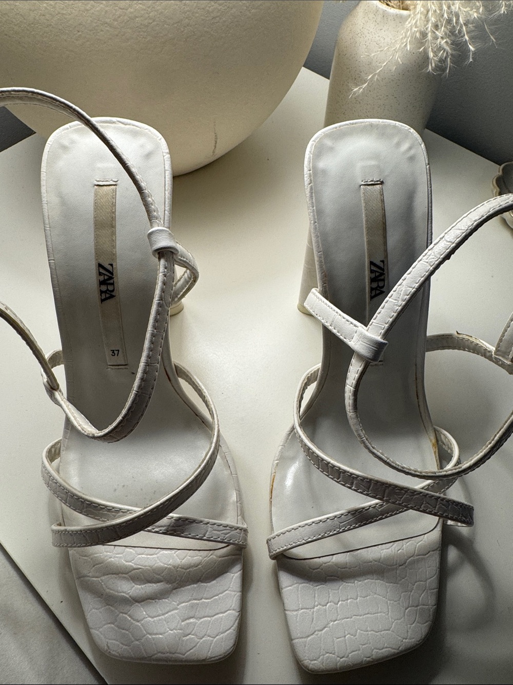 Zara White Strappy Block Heel Sandals - Picture 2 of 6